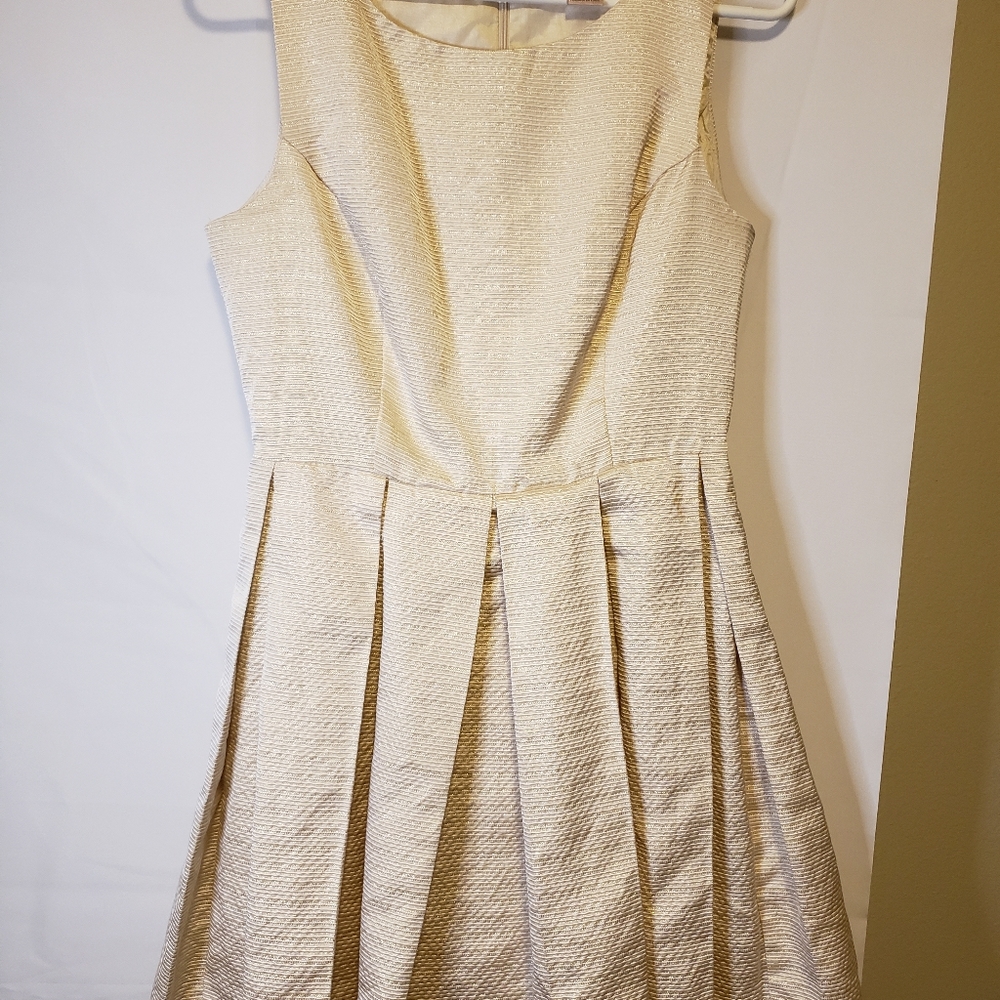 Foverver 21 Cream and Gold Sleeveless‎ Dress Size M